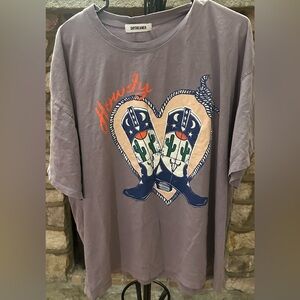(NWOT)Daydreamer Cowboy Boots Graphic Tee